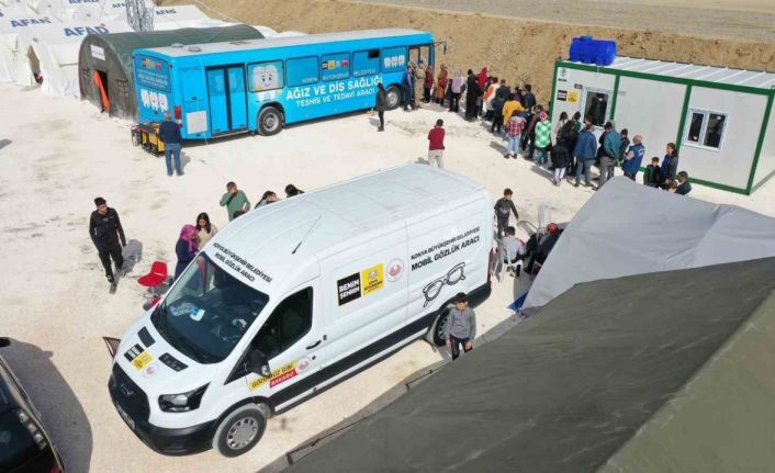 "Konya Mobil Gözlük Aracı" Hataylı depremzedelere hizmet veriyor