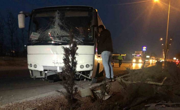 Konya’da servis midibüsleri çarpıştı: 6 yaralı