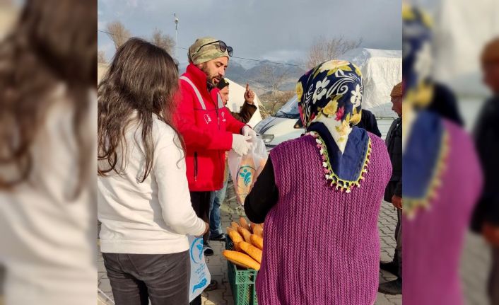 Merkezefendi’den deprem bölgesine günlük 2 bin ekmek ulaştırılıyor