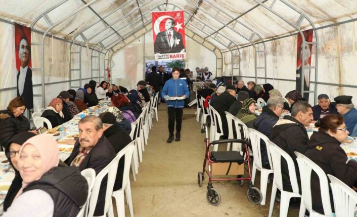 Mudanyalılar iftar sofrasında buluşuyor