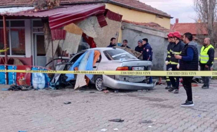 Nevşehir’de feci kaza: 2 ölü, 2 yaralı