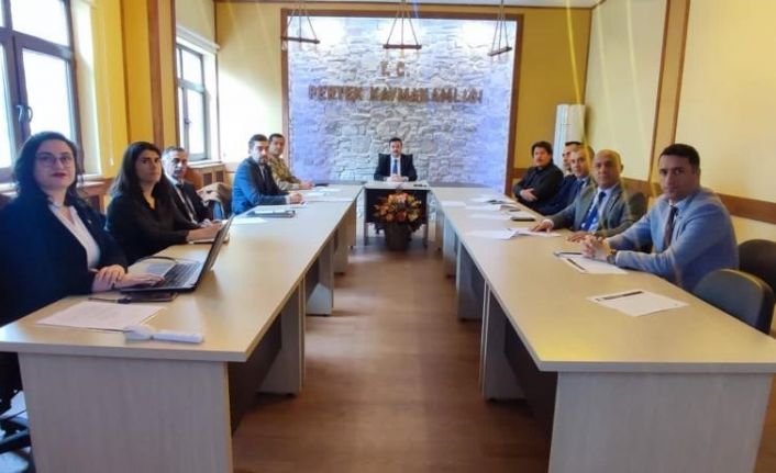 Pertek’te kadına yönelik şiddetle mücadele toplantısı