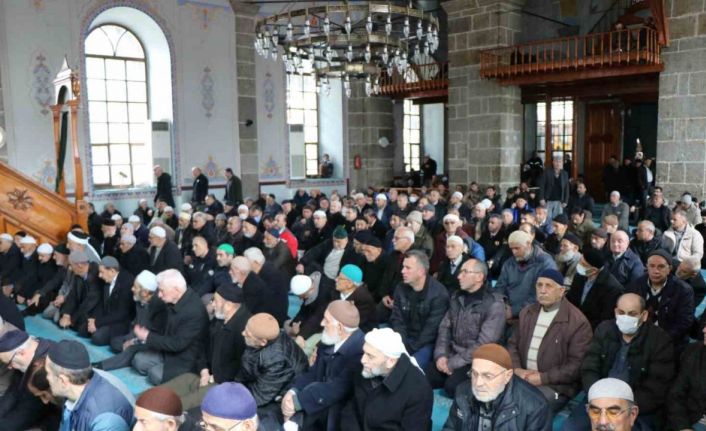 Samsun’da şehitler ve depremde hayatını kaybedenler için mevlit okutuldu