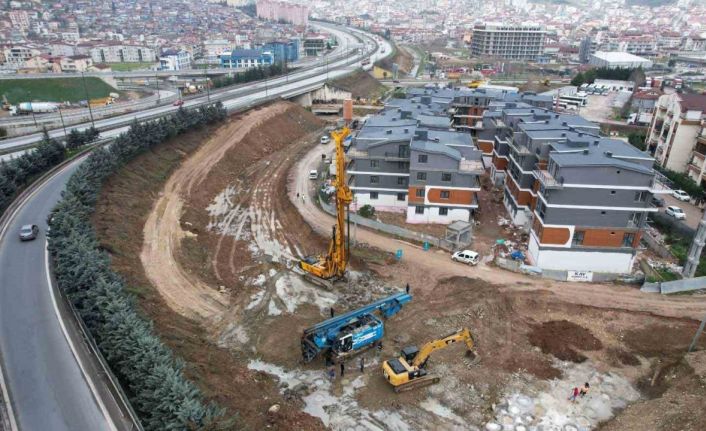 Solaklar Köprülü Kavşak Projesi’nde ilk kazma vuruldu