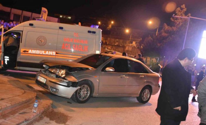 Tosya’da iki araç kafa kafaya çarpıştı: 1 yaralı