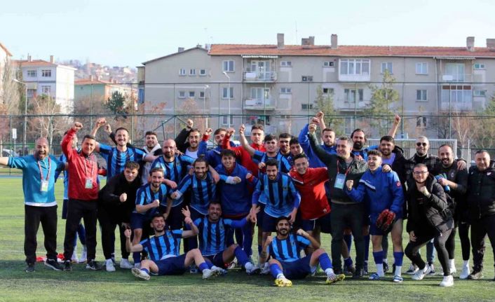 Yenimahalle Belediyespor namağlup liderlik koltuğuna oturdu