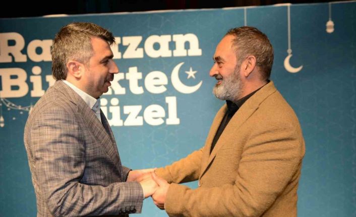 Yıldırım’da Erzincanlı’dan eşsiz şiir ziyafeti