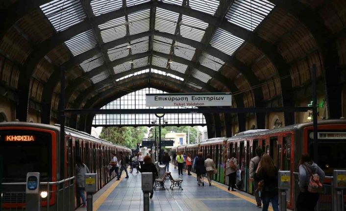 Yunanistan’da tren seferleri 22 Mart’tan itibaren kademeli olarak yeniden başlayacak