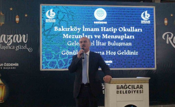 AK Parti Milletvekili Aday Erdoğmuş, imam hatiplilerle bir araya geldi