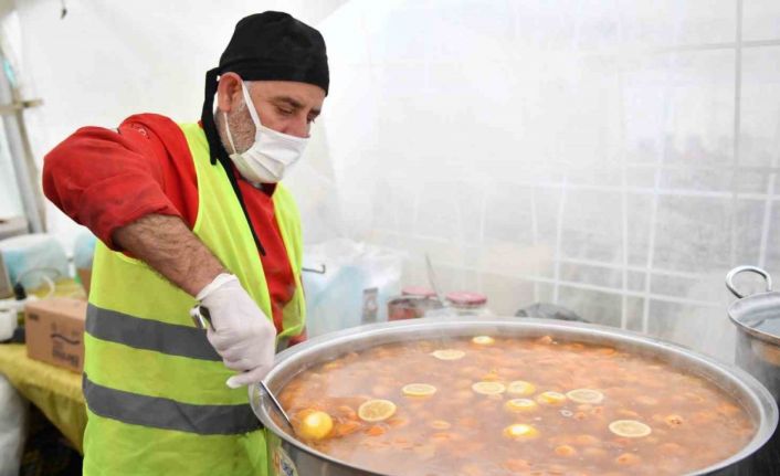 Altındağ Belediyesi depremzedeleri Ramazan ayında da yalnız bırakmadı