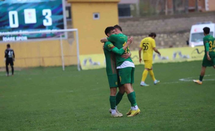 Amedspor, 4-1’lik galibiyetle play-0ff’a kalmayı garantiledi