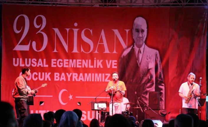 Döşemealtı’nda 23 Nisan, karnaval havasında kutlandı