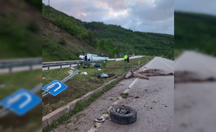 Kamyonet takla atıp ters döndü: 1’i ağır 3 yaralı