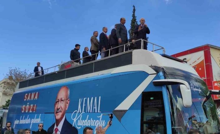 Kılıçdaroğlu, Besni’de vatandaşlarla buluştu