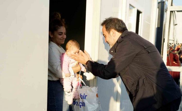 Konya Konteyner Kentte bayram öncesi çocuklar ve aileler unutulmadı