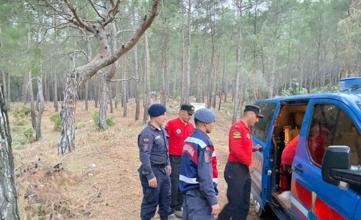 Kumluca’da yürüyüşte kaybolan şahsı jandarma buldu