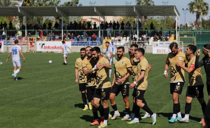 Manavgat Belediyespor Mahmutlar’ı 5-0 mağlup etti