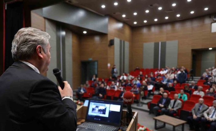 Melikgazi’de depremler hakkında bilgilendirme seminerlerinin ikincisi gerçekleştirildi