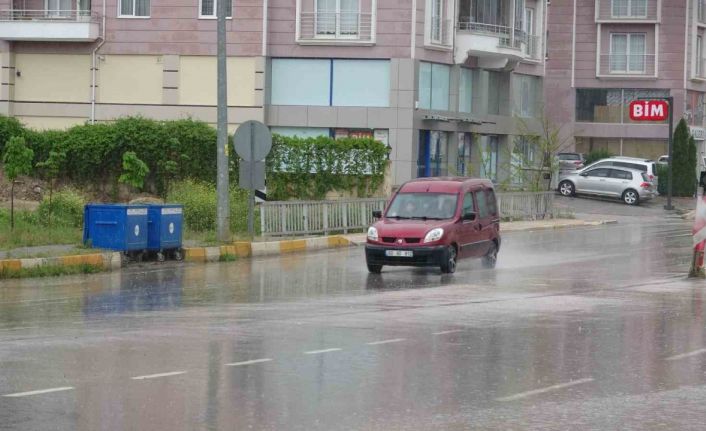 Tokat’ta sağanak yağış etkili oldu