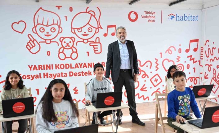 “Yarını Kodlayanlar Sosyal Hayata Destek” projesinde ilk sınıf Adıyaman’da açıldı