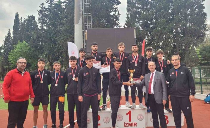 Adanalı öğrenciler atletizmde Türkiye Şampiyonu oldu