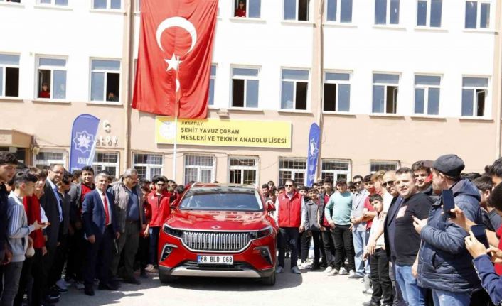 Aksaray Belediyesi TOGG’u, öğrencilerle buluşturuyor