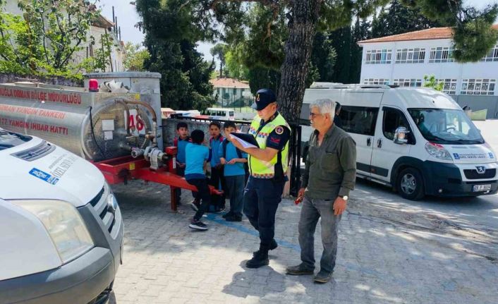 Aydın’da servis araçlarının denetimleri sürüyor