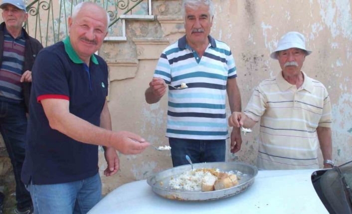 Balıkesir’de imece ile köy hayrı düzenlendi