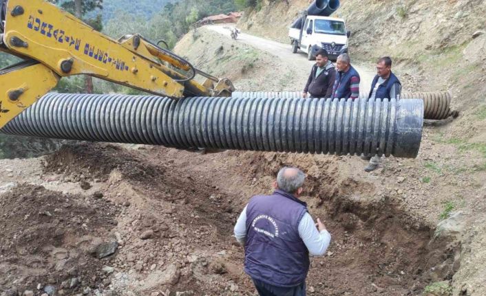 Burhaniye kırsal mahallelerinde çalışmalar devam ediyor