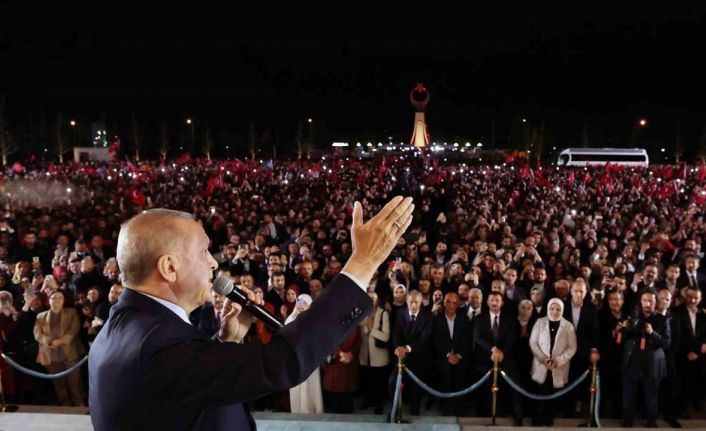 Cumhurbaşkanı Erdoğan, Beştepe’de 320 bin vatandaşa hitap etti