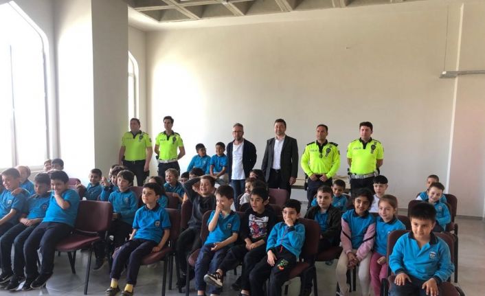 Datça’da 85 öğrenciye trafik eğitimi verildi