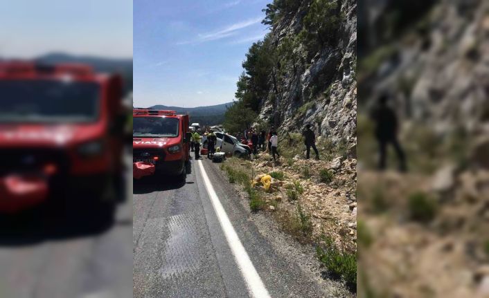 Denizli yolunda kaza: 1’i ağır 2 yaralı