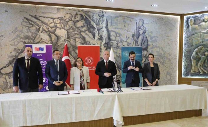 Depremzedelere sosyal girişim desteği