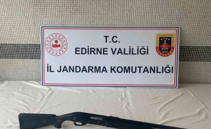 Edirne jandarması kaçakçılığa geçit vermiyor