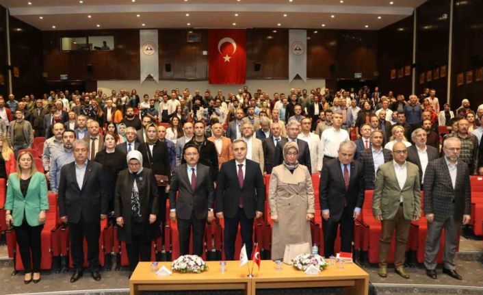 ERÜ’de ‘Millî Mücadele’den Bugüne Dış Politika’ konferansı düzenlendi