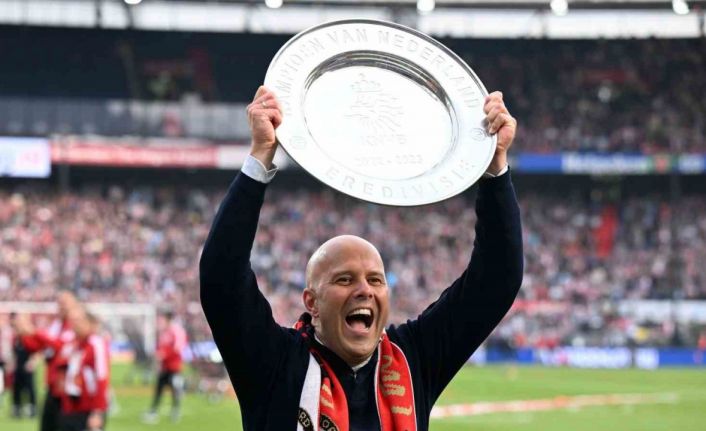 Feyenoord’da Arne Slot’un sözleşmesi 2026 yılına kadar uzatıldı