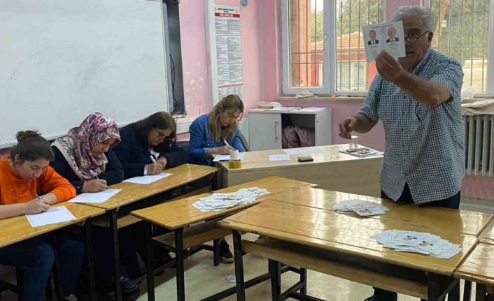 Gaziantep’te oy verme bitti sayım başladı