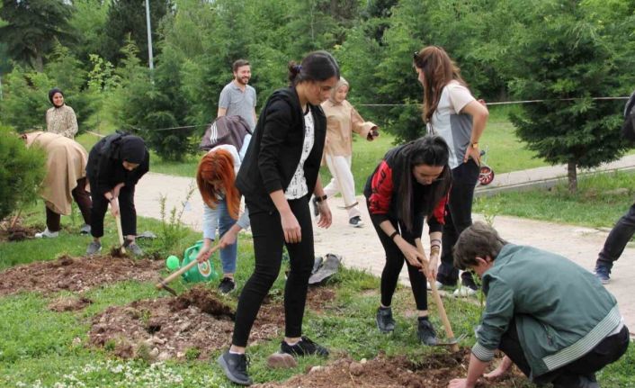 Geleneksel okçuluk turnuvası ve fidan dikme etkinliği yapıldı