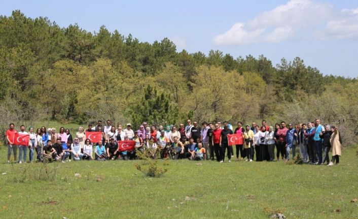 Gençler doğa yürüyüşünde buluştu