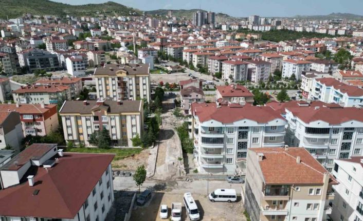 Güzelyurt Mahallesi’nde yol bakım-onarım çalışmaları devam ediyor