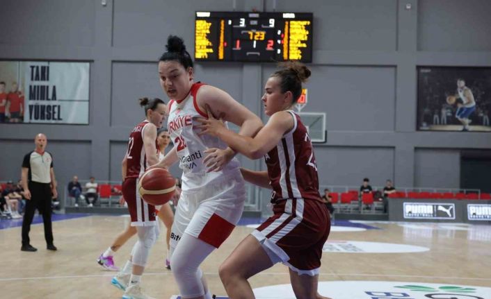 Hazırlık maçı: Türkiye: 75 - Letonya: 51