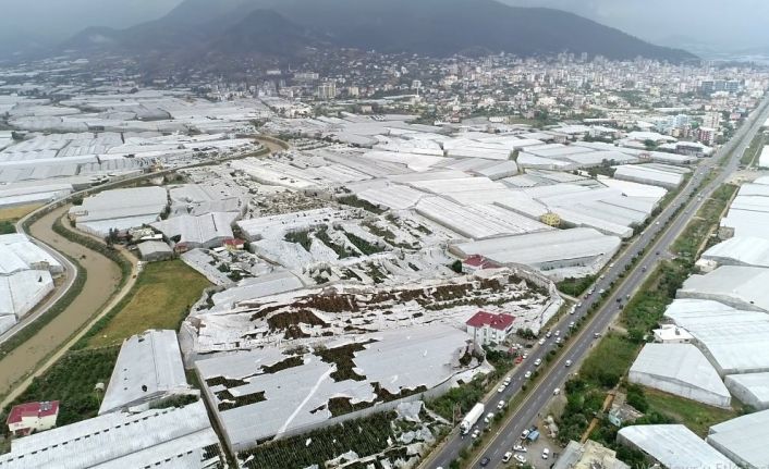 Hortumun vurduğu Anamur’da son durum dron ile görüntülendi