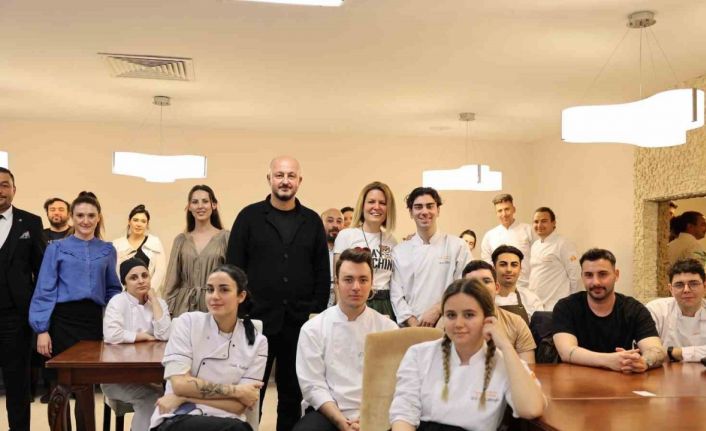 İzmir Ekonomili gençlere ’Dubai’ fırsatı