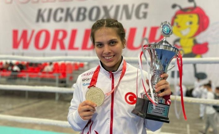 Kick Boks Dünya Kupası şampiyonasında 3’te 3 yaptılar