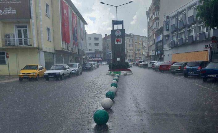 Kırklareli’nde sağanak yağış etkili oldu