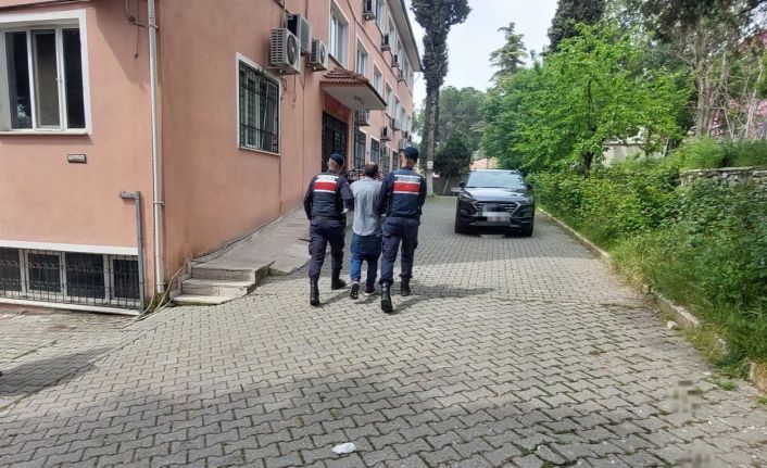 Manisa’da hakkında hapis cezası bulunan 2 kişi tutuklandı
