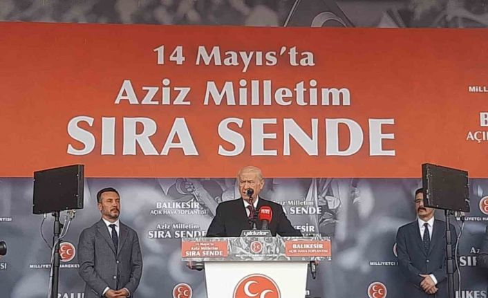 MHP lideri Bahçeli, Balıkesir’de vatandaşlara hitap etti