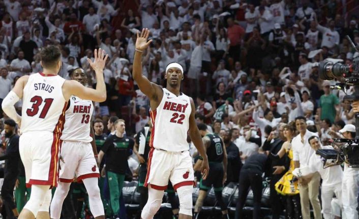 Miami Heat, Boston Celtics karşısında seriyi 3-0 yaptı