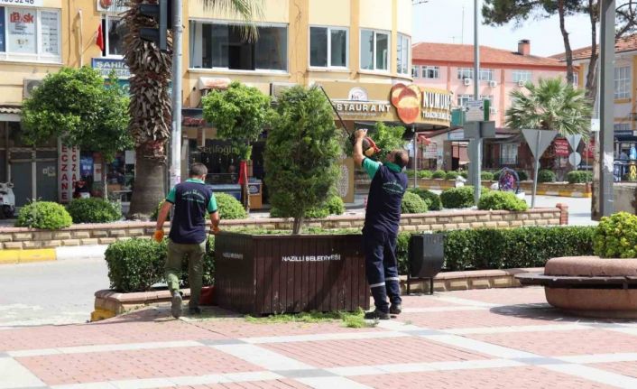 Nazilli’de temizlik ve bakım çalışmaları sürüyor