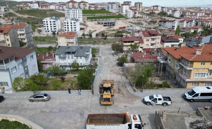 Nevşehir’de yol yenileme çalışmaları devam ediyor